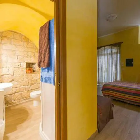 Maisonrua' فندق مبيت وإفطار أسكولي بيتشينو